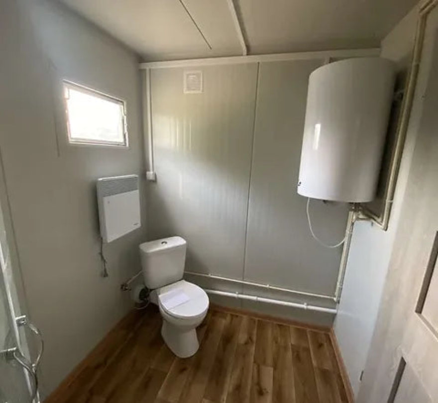 Contenedor oficina 6,00 x 2,40 con WC, ducha y cocina – módulo prefabricado habitable para obra y uso profesional