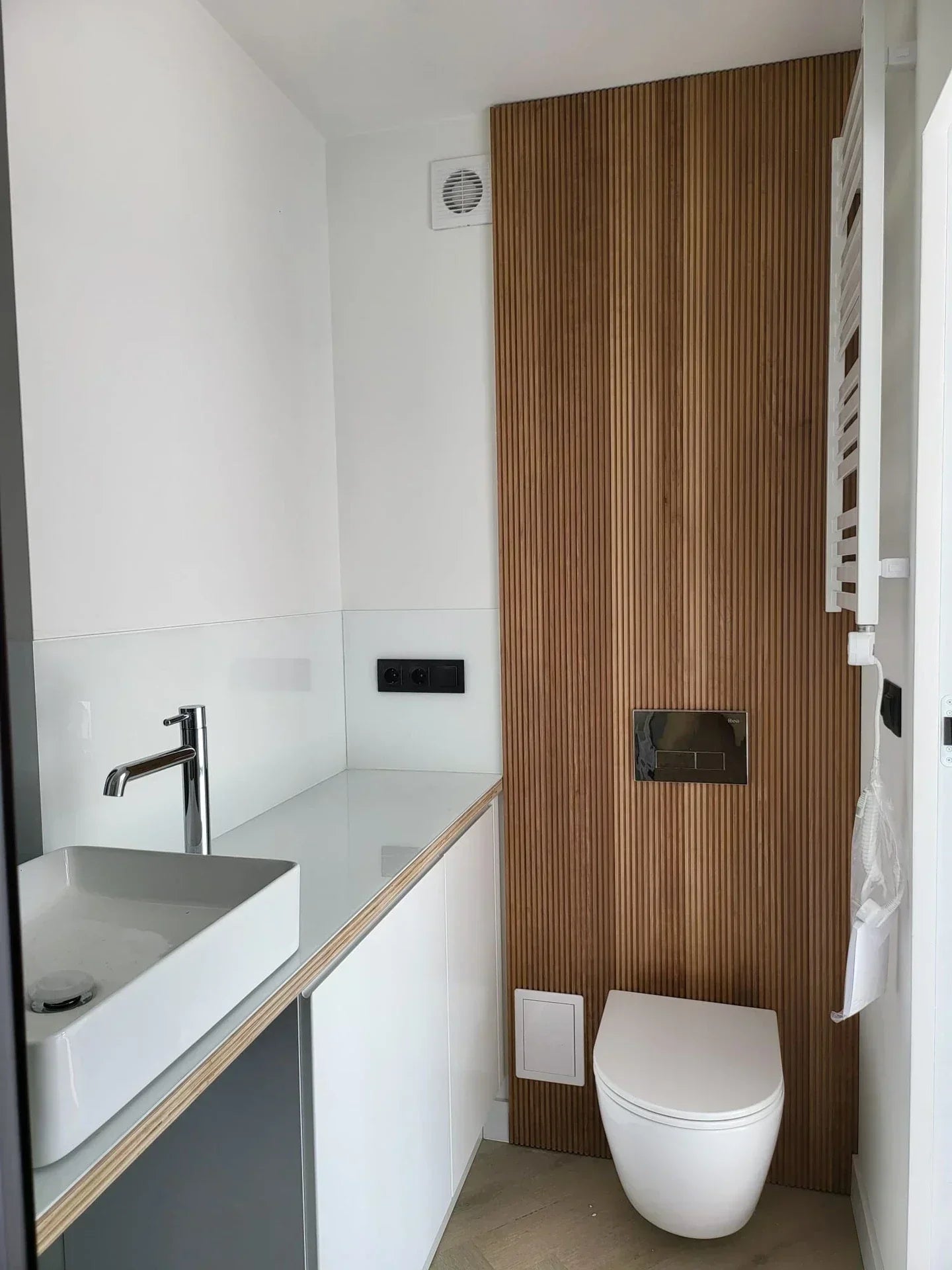 Flexicube L15 XL – módulo prefabricado habitable compacto con salón, cocina y baño integrado