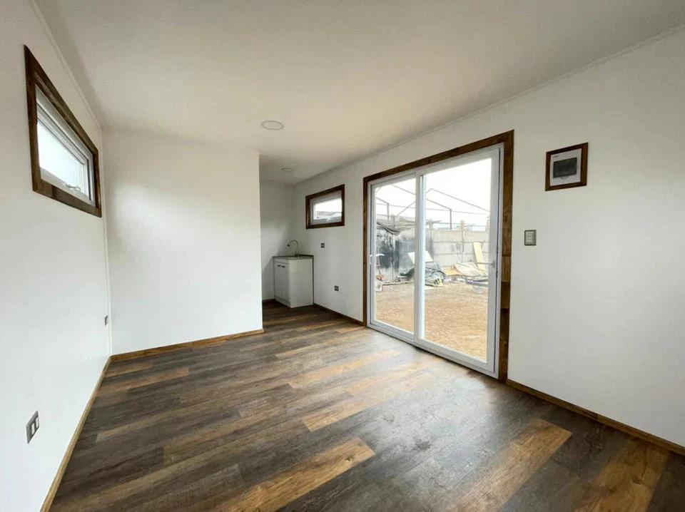 Módulo prefabricado Atenas 18 m² – espacio habitable compacto con dormitorio, baño y cocina integrada