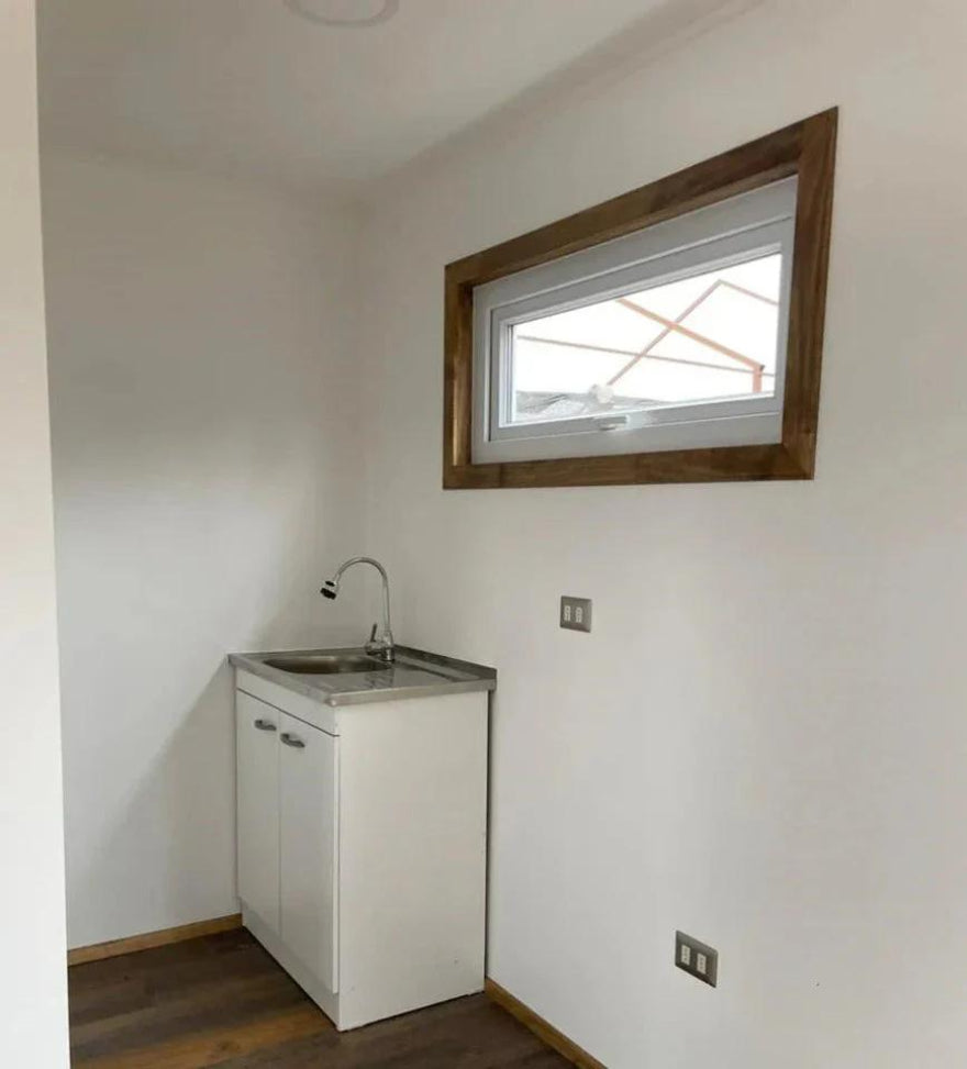 Módulo prefabricado Atenas 18 m² – espacio habitable compacto con dormitorio, baño y cocina integrada