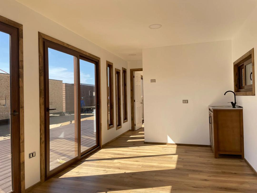 Módulo prefabricado Leyton 30 m² – 2 dormitorios, baño y zona de estar para uso residencial flexible