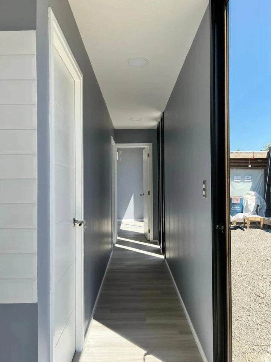 Módulo prefabricado Montes 36 m² – 2 dormitorios, baño y diseño moderno con amplios ventanales
