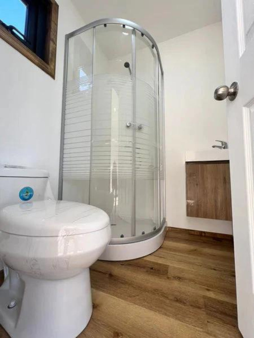 Módulo prefabricado tipo casa modular 24 m² – 1 dormitorio, baño y espacio multifuncional
